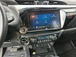 2023  Toyota Hilux - Image 25