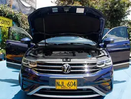 2023  Volkswagen Tiguan - Image 18