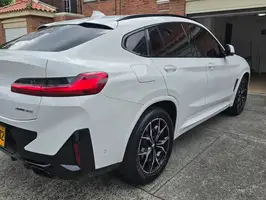 2022  Bmw X4 - Image 32
