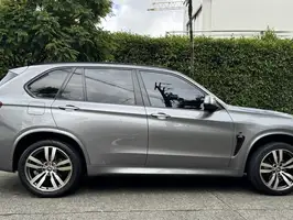 2015  Bmw X5 - Image 14