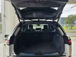 2025  Volkswagen Unknown - Image 17