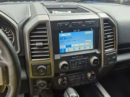 2018  Ford F - Image 24