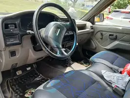 2000  Chevrolet Luv - Image 17