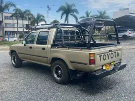 1998  Toyota Hilux - Image 7