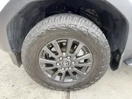 2025  Toyota Prado - Image 39