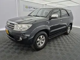 2011  Toyota Fortuner - Image 10