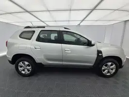 2022  Renault Duster - Image 34