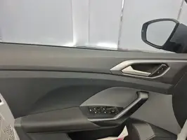 2020  Volkswagen T - Image 41