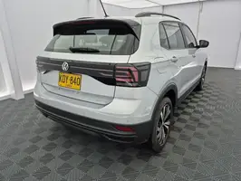 2021  Volkswagen T - Image 17