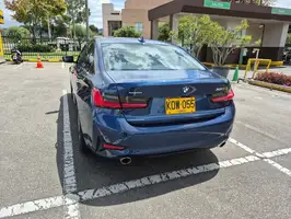 2022  Bmw Serie - Image 32