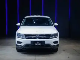 2018  Volkswagen Tiguan - Image 8