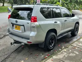 2013  Toyota Land - Image 17