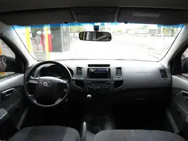 2013  Toyota Hilux - Image 22