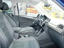 2023  Volkswagen Tiguan - Image 24