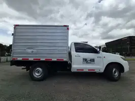 2014  Toyota Hilux - Image 15