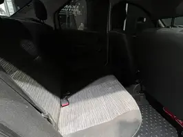 2015  Renault Logan - Image 21