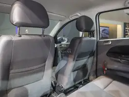 2019  Volkswagen Voyage - Image 14