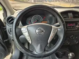 2017  Nissan Versa - Image 22