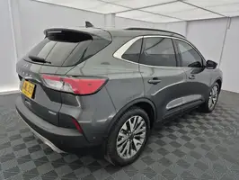 2020  Ford Escape - Image 17