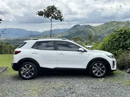 2022  Kia Stonic - Image 11