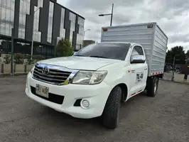 2014  Toyota Hilux - Image 18