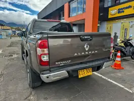 2017  Renault Alaskan - Image 13