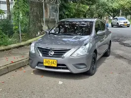 2017  Nissan Versa - Image 28