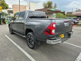 2023  Toyota Hilux - Image 9