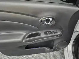2017  Nissan Versa - Image 20
