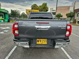 2023  Toyota Hilux - Image 12