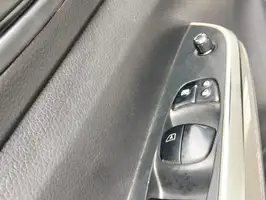 2018  Nissan Frontier - Image 18