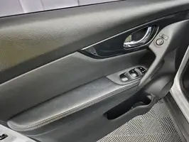 2019  Nissan X - Image 39