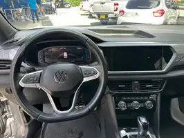 2022  Volkswagen Taos - Image 17