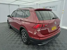 2018  Volkswagen Tiguan - Image 13