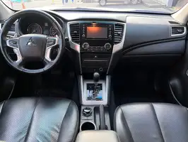 2022  Mitsubishi Unknown - Image 14