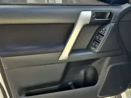 2020  Toyota Prado - Image 20