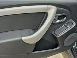 2018  Renault Duster - Image 19