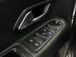 2019  Volkswagen Amarok - Image 18