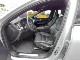 2019  Volvo Unknown - Image 19