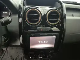 2021  Renault Duster - Image 25