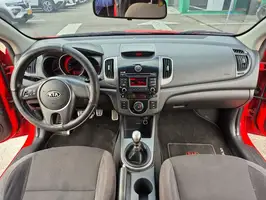 2011  Kia Cerato - Image 25