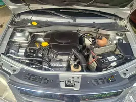 2013  Renault Logan - Image 10