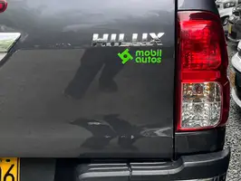 2018  Toyota Hilux - Image 15