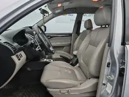 2016  Mitsubishi Unknown - Image 18