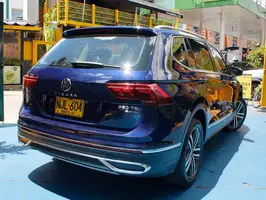 2023  Volkswagen Tiguan - Image 12