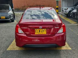 2019  Nissan Versa - Image 13