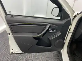 2019  Renault Duster - Image 19