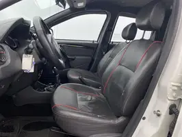 2019  Renault Duster - Image 18