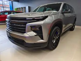 2025  Chevrolet Traverse - Image 8