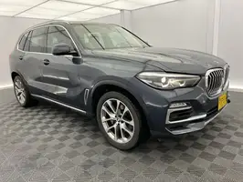 2019  Bmw X5 - Image 40